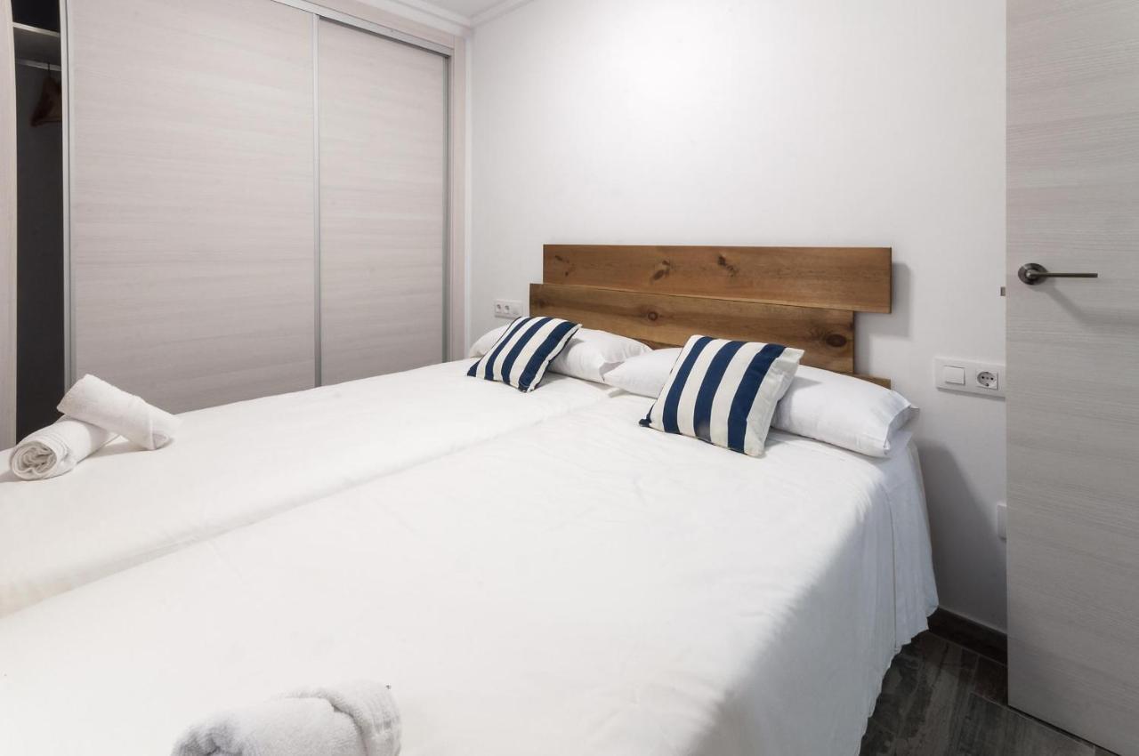 Apartamentos Al-Andalusi Дения Екстериор снимка