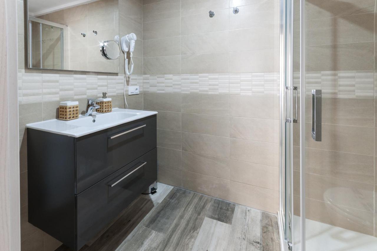 Apartamentos Al-Andalusi Дения Екстериор снимка