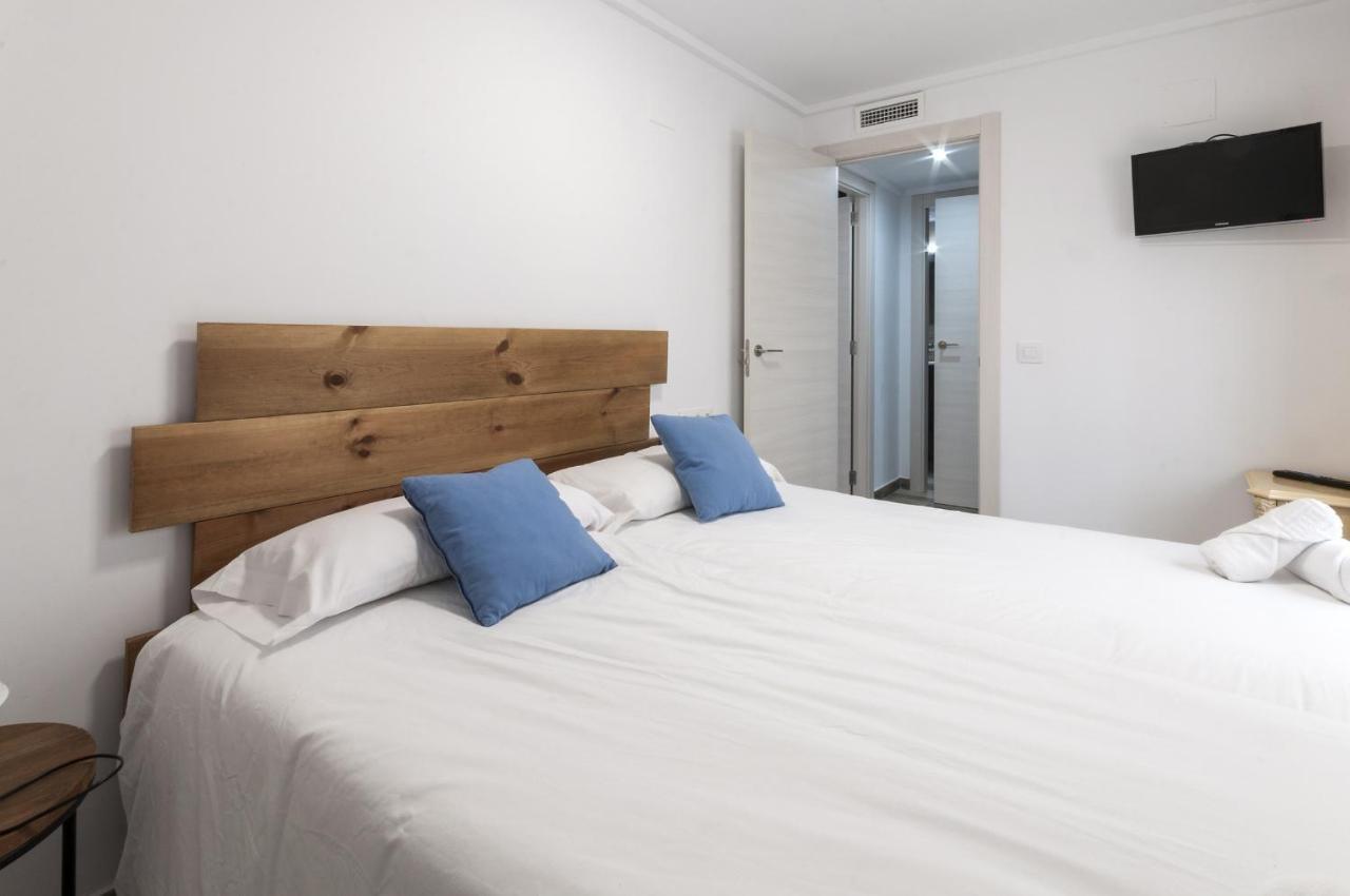 Apartamentos Al-Andalusi Дения Екстериор снимка